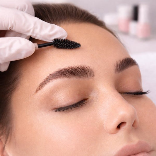 Eyebrow Desing And Eyebrow Lamination Treatment